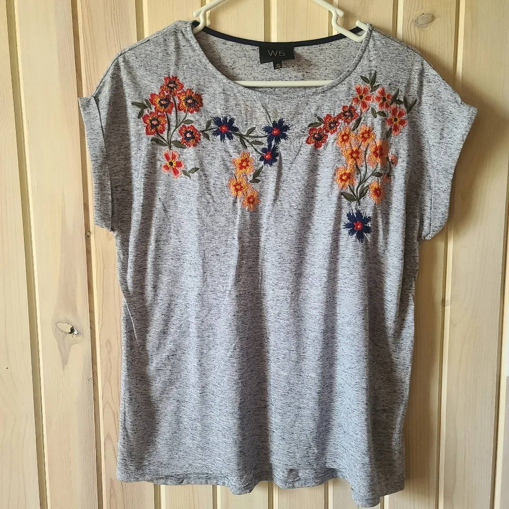 Embroidered Tee - Picture 1 of 4
